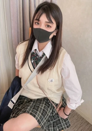 高額の勝負下着着用【個人撮影】平成17年生_クールな見た目で爆乳の青パンツちゃん_私立Hカップ女子とのP活映像流出